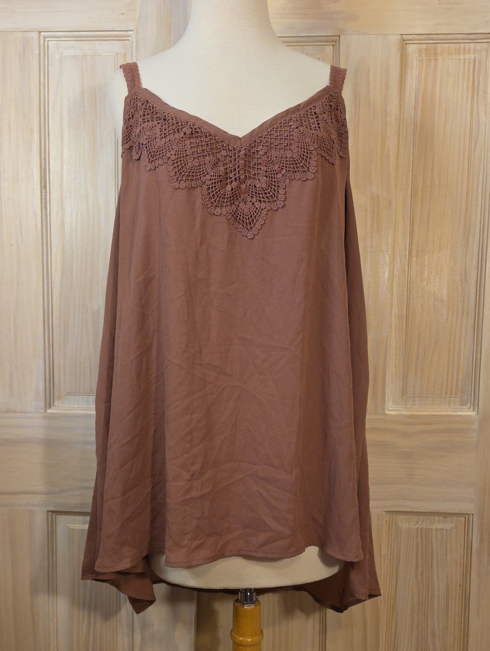 Torrid Brown Crochet Trim Adjustable Strap Top In Size 3